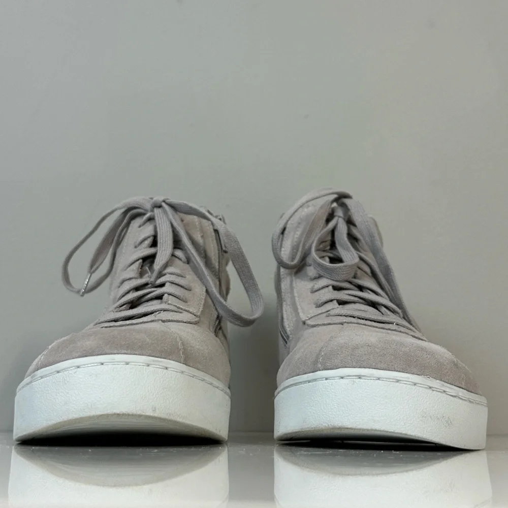 Vionic Jenning Light Gray Suede High‎ Top Athletic Shoe Sneaker Women's Size 8
